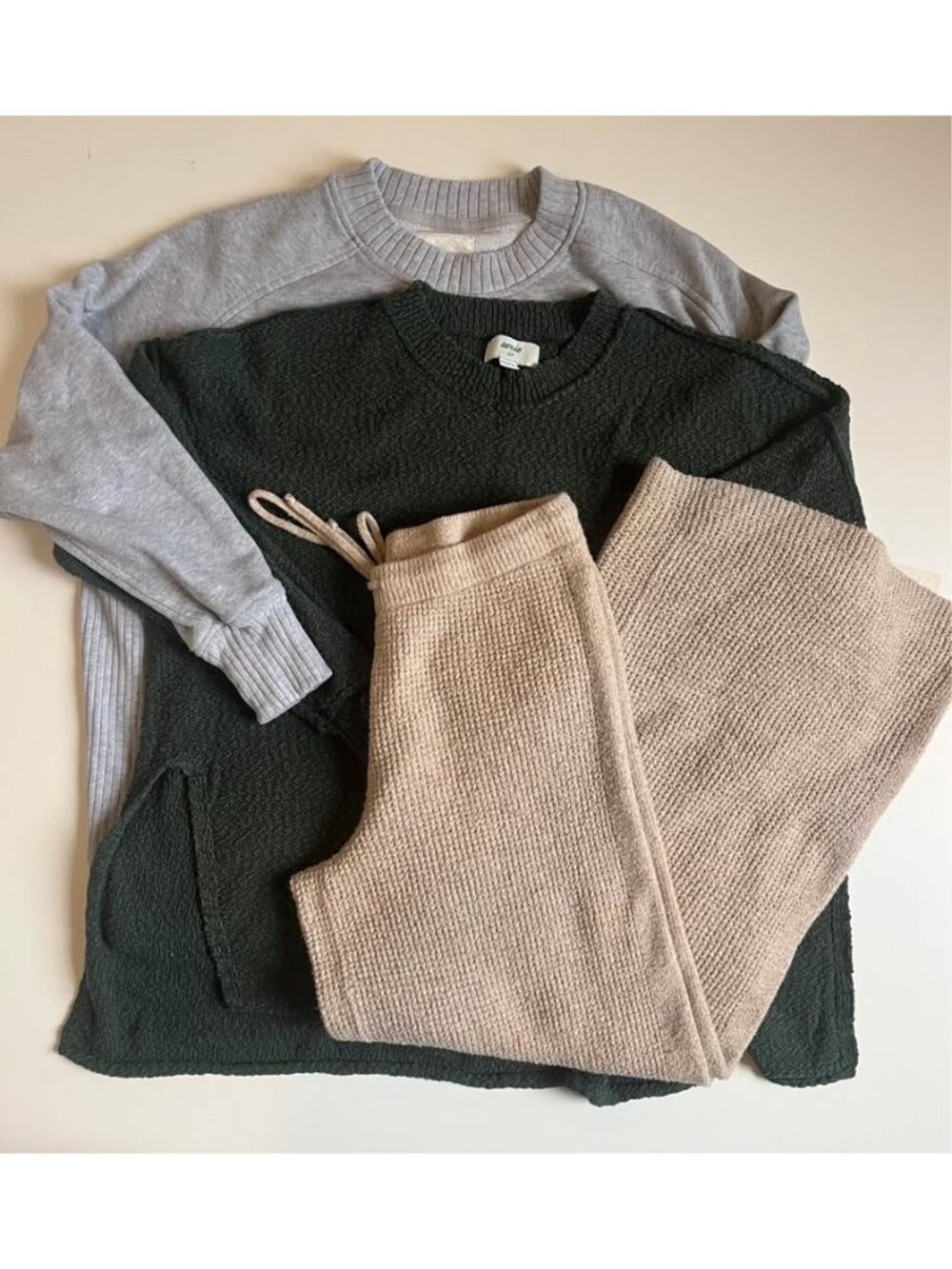 Aerie Loungewear Bundle Size Small - Sweaters and Knit Wide Leg Pants